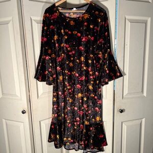 LulaRoe Black Velvet Maurine Dress With Floral Design Size 3XL